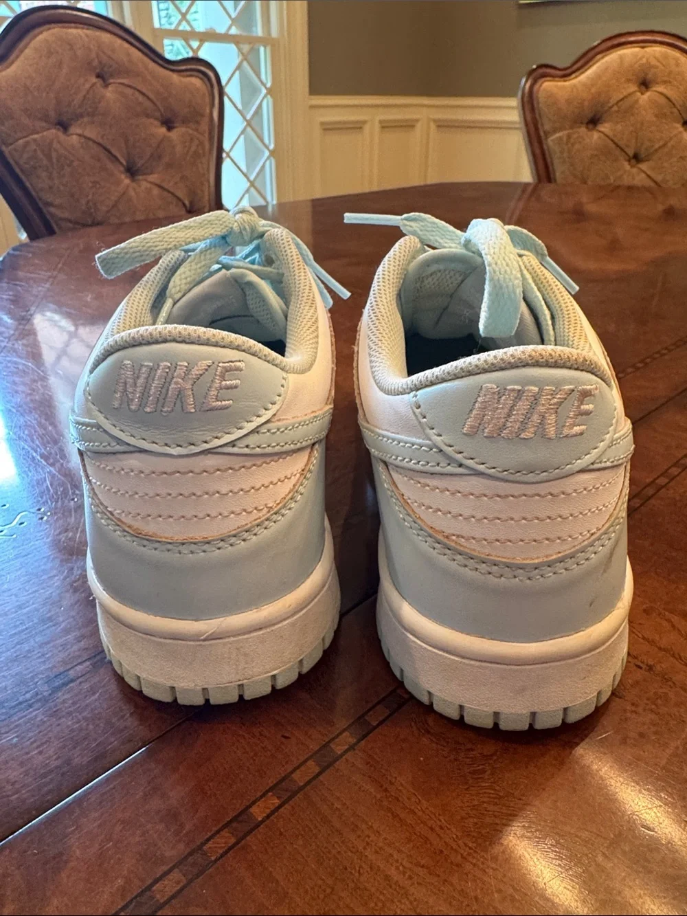 Nike dunks Kids Low-Top Sneakers in Light Blue and White